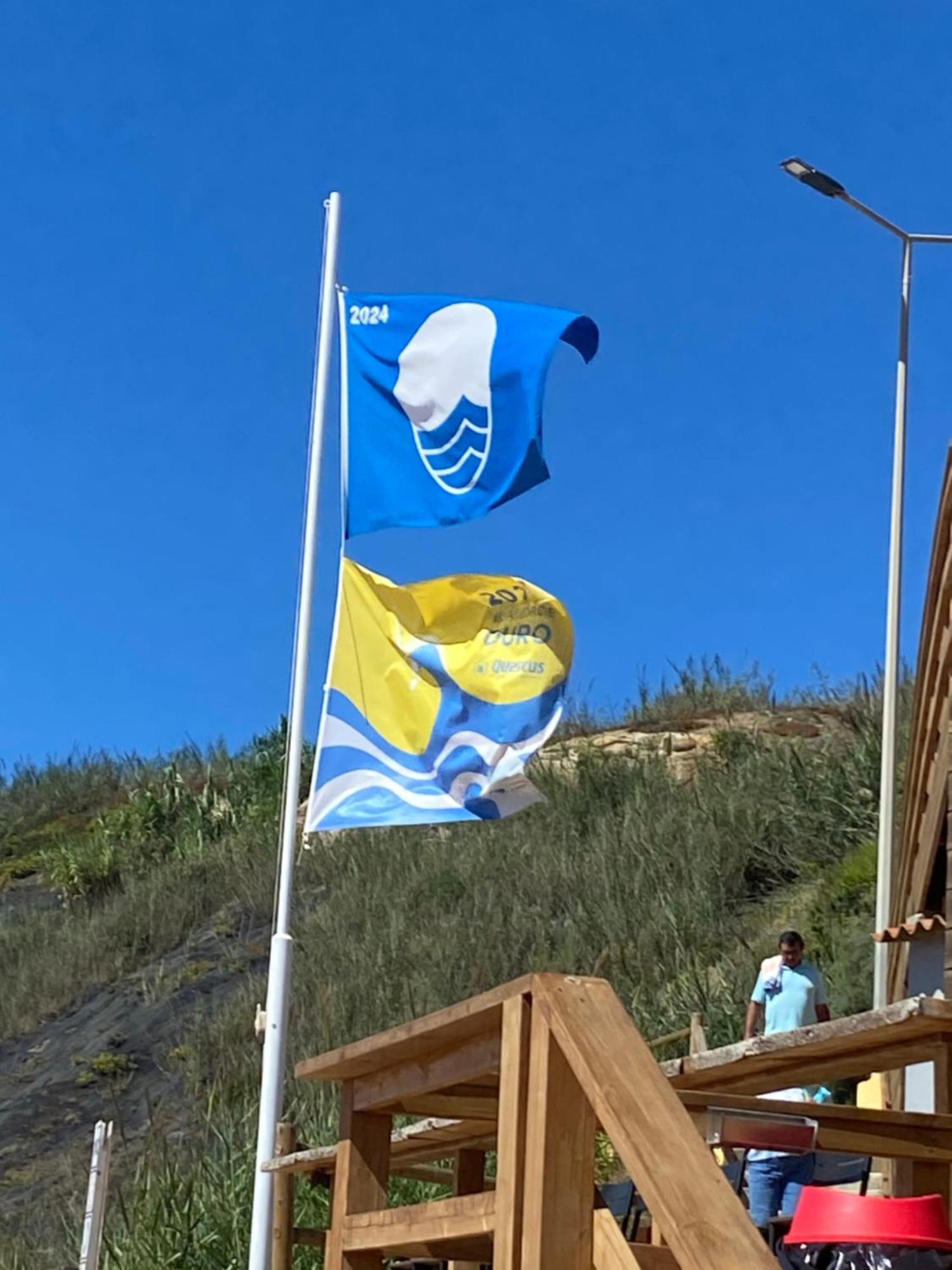 Casa Do Portao Azul - Espadarte Atouguia Da Baleia Luaran gambar